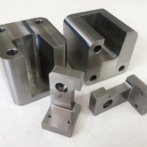 Peces metàl·liques mecanitzades des de zero