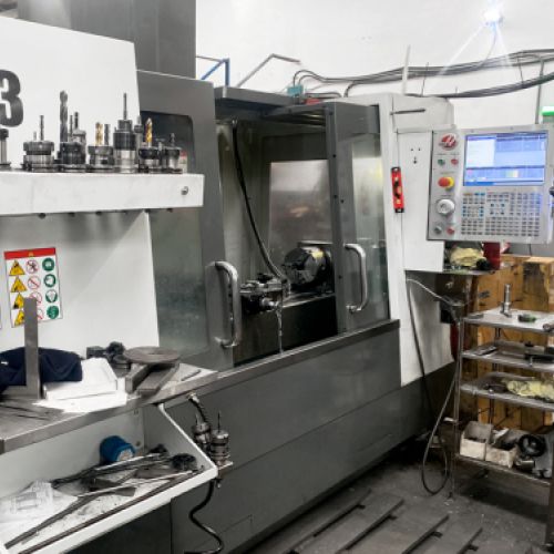 Taller y maquinaria de Comecanic